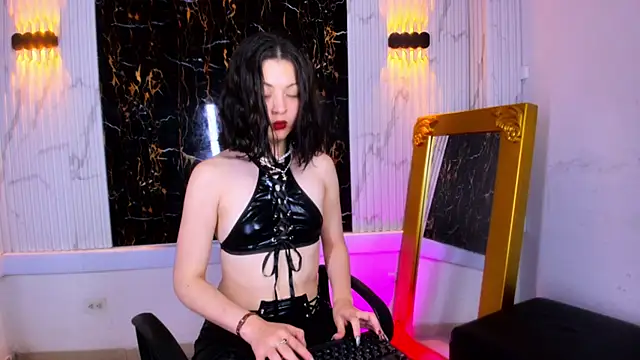 Guxplo  online show from March 20, 8:51 pm