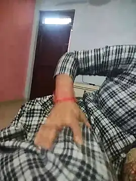 indian couple4 online show from February 21, 6:40 am