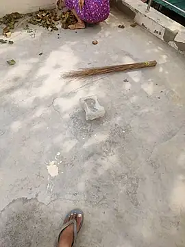 indian couple4 online show from April 17, 3:31 am