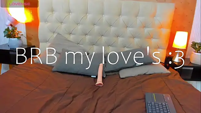 iiangel  online show from March 15, 6:14 am