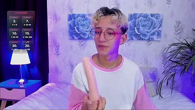 iiangel  online show from March 16, 9:27 am