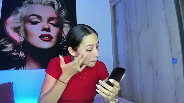 TANIA 06 online show from November 7, 1:11 pm