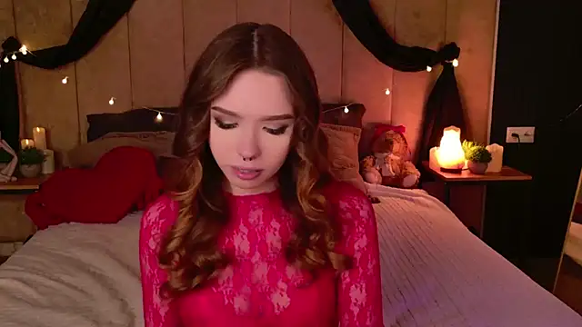 Snapshot of Sierra_Fane chatting on March 1, 8:42 pm Sierra Fane online show from March 1, 8:42 pm