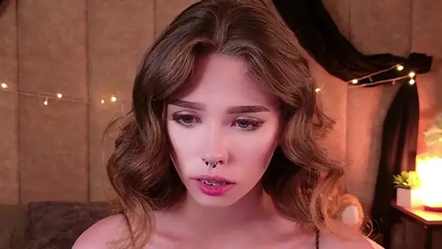 Snapshot of Sierra_Fane chatting on September 12, 9:04 pm Sierra Fane online show from September 12, 9:04 pm