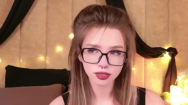 Sierra Fane online show from December 14, 11:04 am