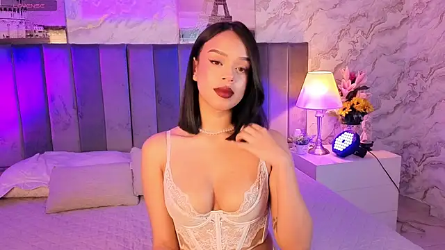 LiaHilton2 online show from May 7, 3:45 am