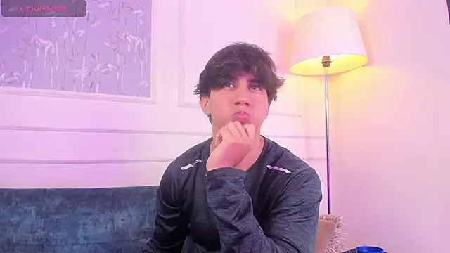 Allex Cano online show from April 12, 8:36 pm