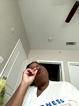 Snapshot of Deshay30 chatting on September 21, 9:05 pm Deshay30 online show from September 21, 9:05 pm