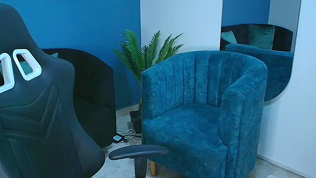 Zamira Taylor online show from September 25, 10:24 pm