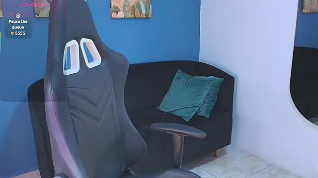 Zamira Taylor online show from October 27, 11:52 pm