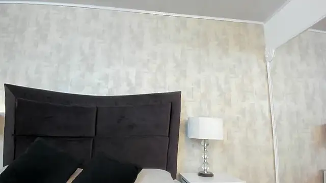 Snapshot of NahomyCarther chatting on October 10, 3:49 am NahomyCarther online show from October 10, 3:49 am