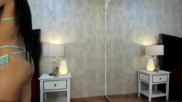 Snapshot of NahomyCarther chatting on October 17, 3:53 am NahomyCarther online show from October 17, 3:53 am