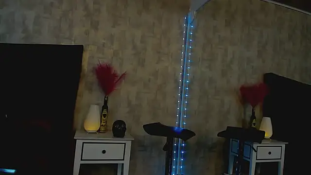 NahomyCarther online show from May 26, 11:23 pm