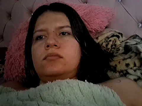 brii69 online show from March 22, 7:06 pm