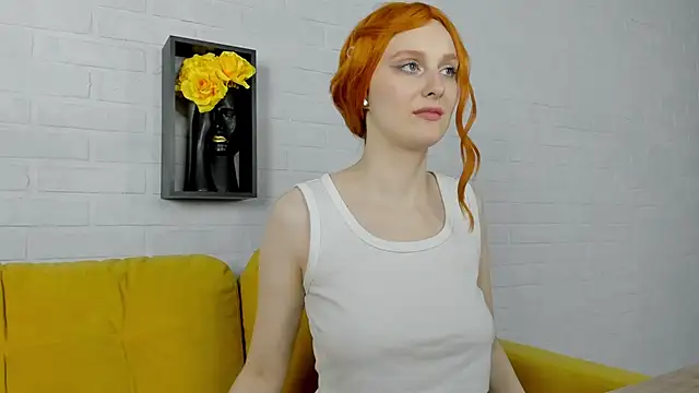 Snapshot of KristinMoore chatting on March 1, 3:49 pm KristinMoore online show from March 1, 3:49 pm