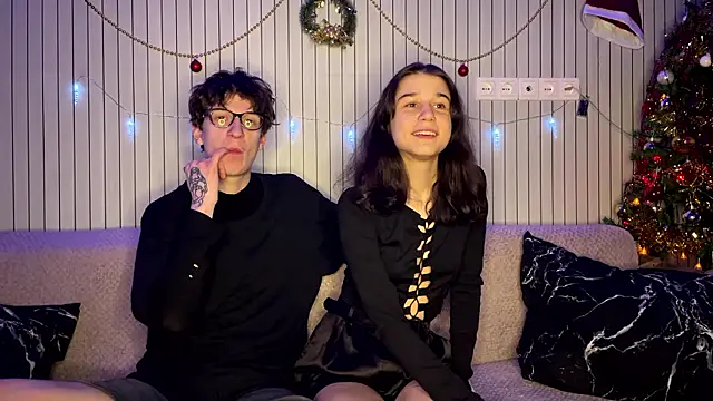 baby lesi online show from January 8, 7:05 pm