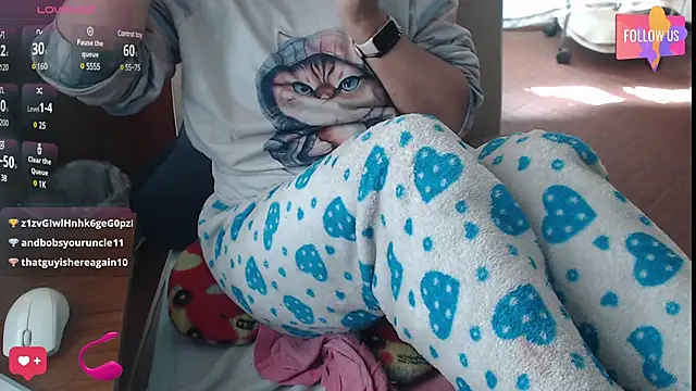 Snapshot of Sexyqueen_mature_ chatting on March 10, 2:26 pm Sexyqueen mature  online show from March 10, 2:26 pm