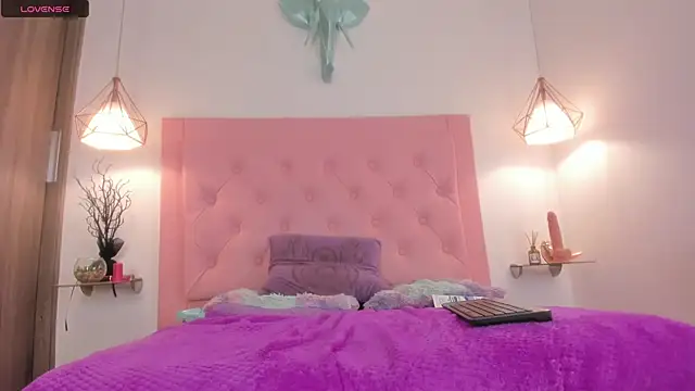 Snapshot of Rachel_rivera chatting on March 6, 2:18 pm Rachel rivera online show from March 6, 2:18 pm