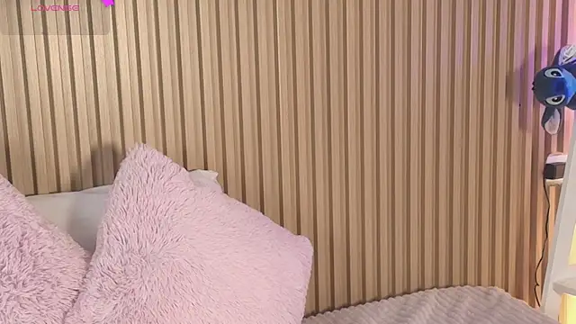 emily sweett24 online show from March 25, 12:22 pm