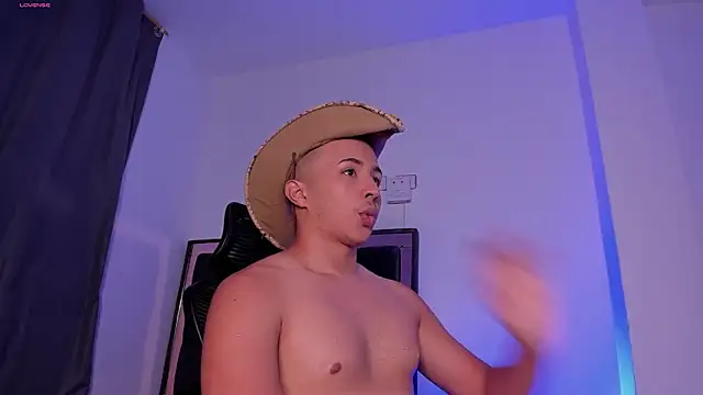 Donathoo1 online show from April 23, 2:46 am