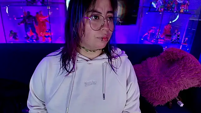 missa motato online show from February 10, 11:03 am