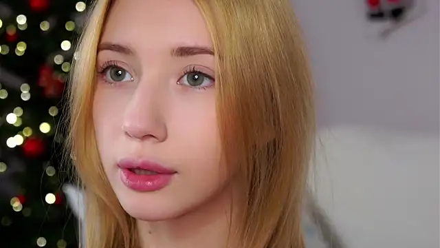 SunnivaCovil online show from January 5, 5:27 pm