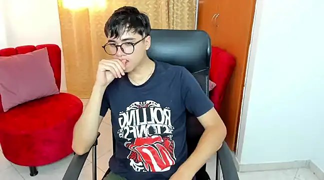 Snapshot of liam_orion chatting on February 28, 10:17 pm liam orion online show from February 28, 10:17 pm