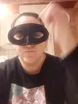 Dolcecurvy online show from March 3, 2:26 pm