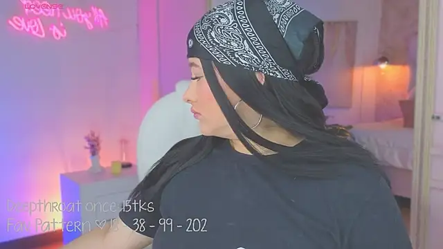 Snapshot of Leaa_Cox chatting on October 2, 3:13 am Leaa Cox online show from October 2, 3:13 am