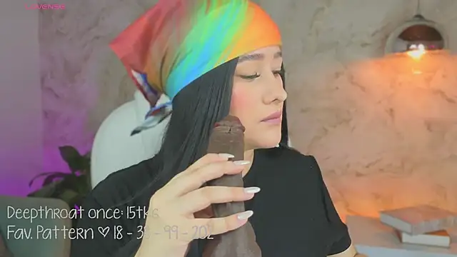 Snapshot of Leaa_Cox chatting on October 5, 3:27 am Leaa Cox online show from October 5, 3:27 am