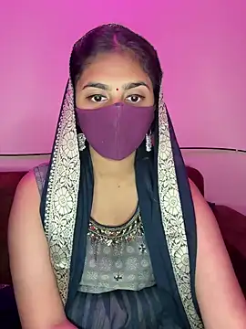 Dishasarmaa05 online show from March 18, 12:14 pm