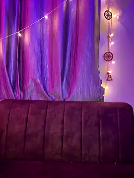 Dishasarmaa05 online show from September 15, 5:13 pm