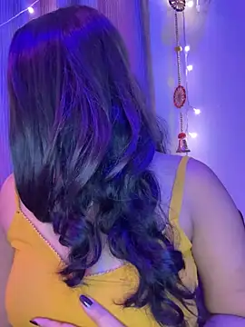 Dishasarmaa05 online show from September 17, 6:42 pm