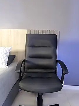 Ashly hills online show from February 26, 2:59 am