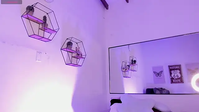 Snapshot of Little_Lau1 chatting on October 9, 9:57 pm Little Lau1 online show from October 9, 9:57 pm