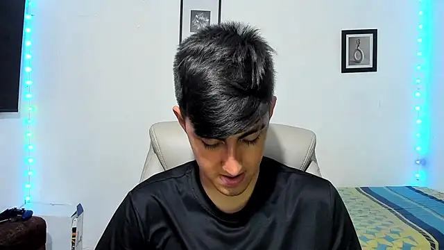 Snapshot of babymaik chatting on October 26, 5:35 am babymaik online show from October 26, 5:35 am