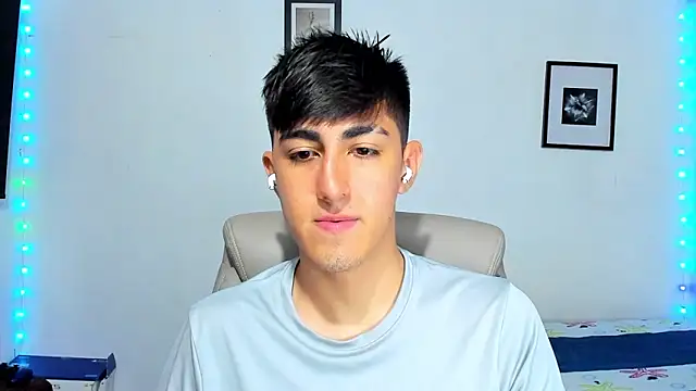 Snapshot of babymaik chatting on November 28, 10:18 am babymaik online show from November 28, 10:18 am