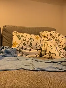 Snapshot of Mab380 chatting on September 17, 6:37 am Mab380 online show from September 17, 6:37 am