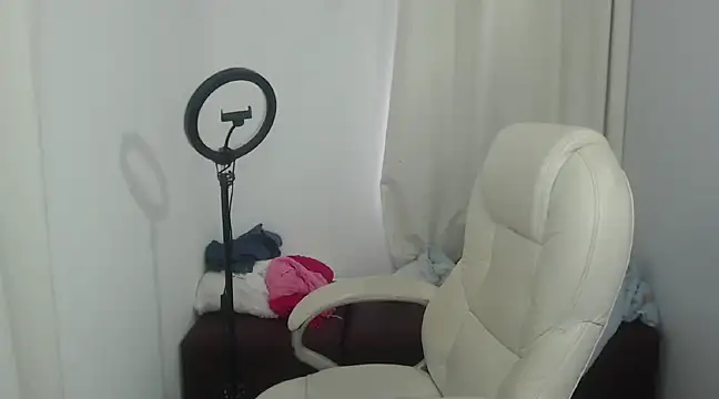 Mature 2025 online show from March 1, 12:23 pm