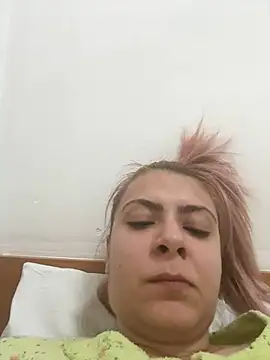 Snapshot of KittieHallo chatting on February 25, 6:53 pm KittieHallo online show from February 25, 6:53 pm