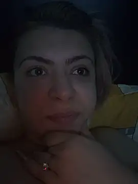 Snapshot of KittieHallo chatting on March 7, 12:04 am KittieHallo online show from March 7, 12:04 am