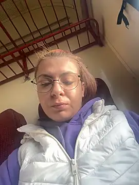 Snapshot of KittieHallo chatting on March 11, 5:38 am KittieHallo online show from March 11, 5:38 am