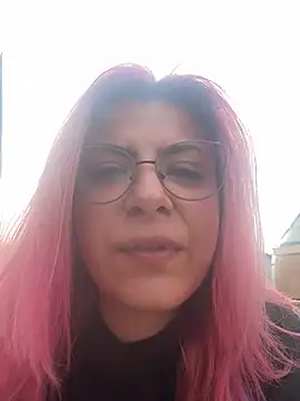 Snapshot of KittieHallo chatting on March 12, 2:12 pm KittieHallo online show from March 12, 2:12 pm