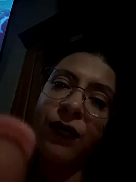 Snapshot of KittieHallo chatting on October 11, 7:23 pm KittieHallo online show from October 11, 7:23 pm