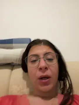 Snapshot of KittieHallo chatting on October 16, 9:49 pm KittieHallo online show from October 16, 9:49 pm