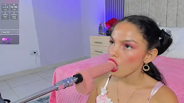 cutie sarax1 online show from March 5, 4:35 pm