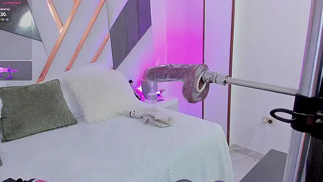 cutie sarax1 online show from September 25, 12:31 pm