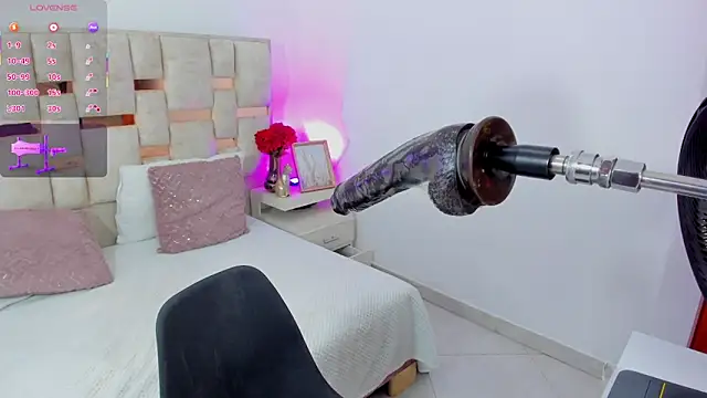 cutie sarax1 online show from September 28, 12:21 pm