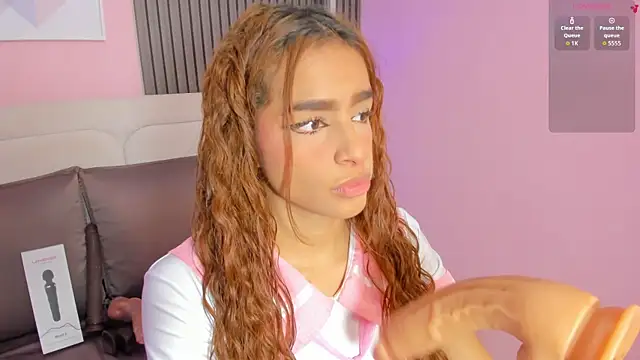 honey sofii  online show from April 23, 11:31 am