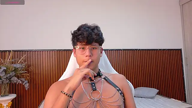 Snapshot of Raiden__Boy chatting on March 5, 8:42 pm Raiden Boy online show from March 5, 8:42 pm